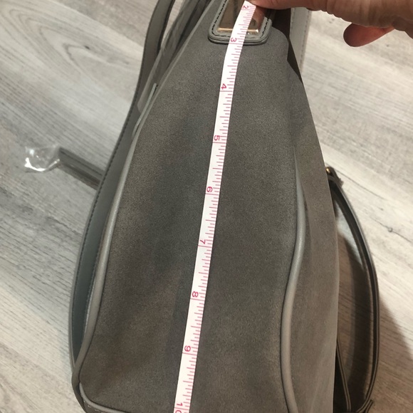 NWT Guess Crossbody Bag Grey - Picture 12 of 16